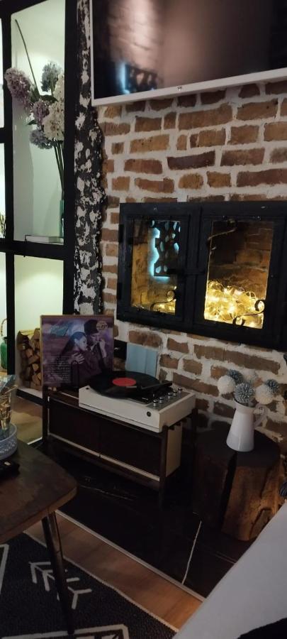 Studio Apartman Black & White Centar Sarajevo Free Parking Bagian luar foto